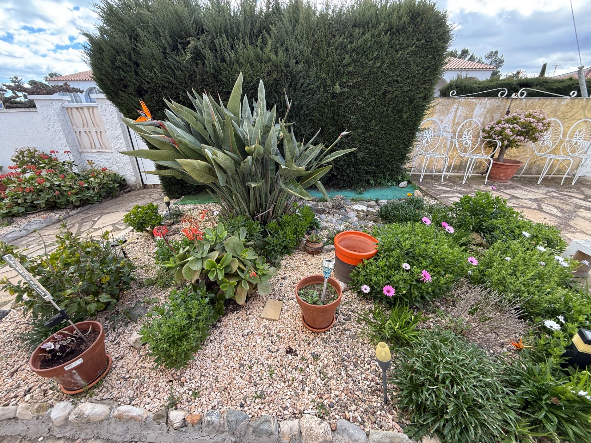 **Bonita casa unifamiliar en Venta en una Ubicación Tranquila** - Image 8