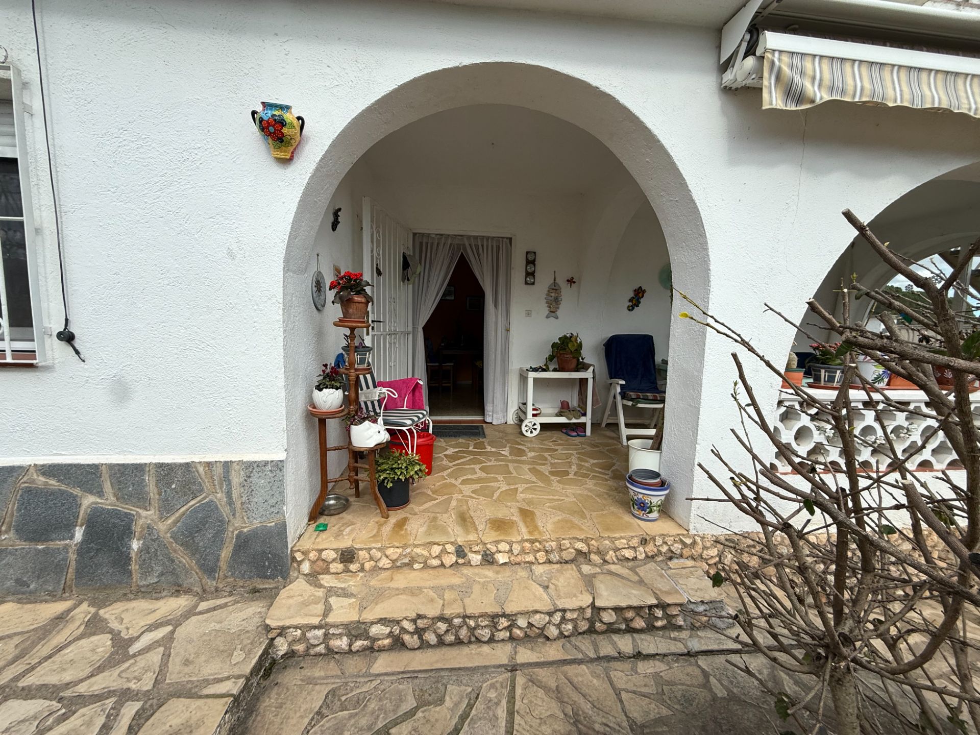 **Bonita casa unifamiliar en Venta en una Ubicación Tranquila** - Image 15