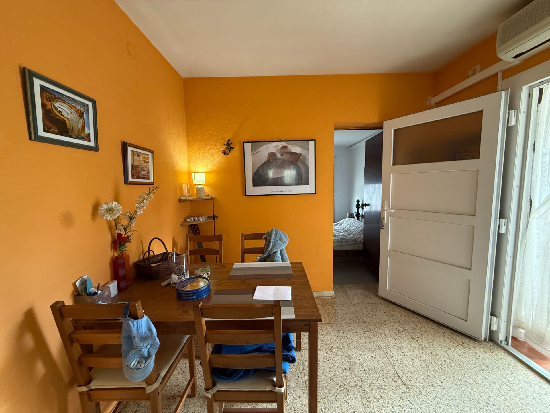 **Bonita casa unifamiliar en Venta en una Ubicación Tranquila** - Image 19