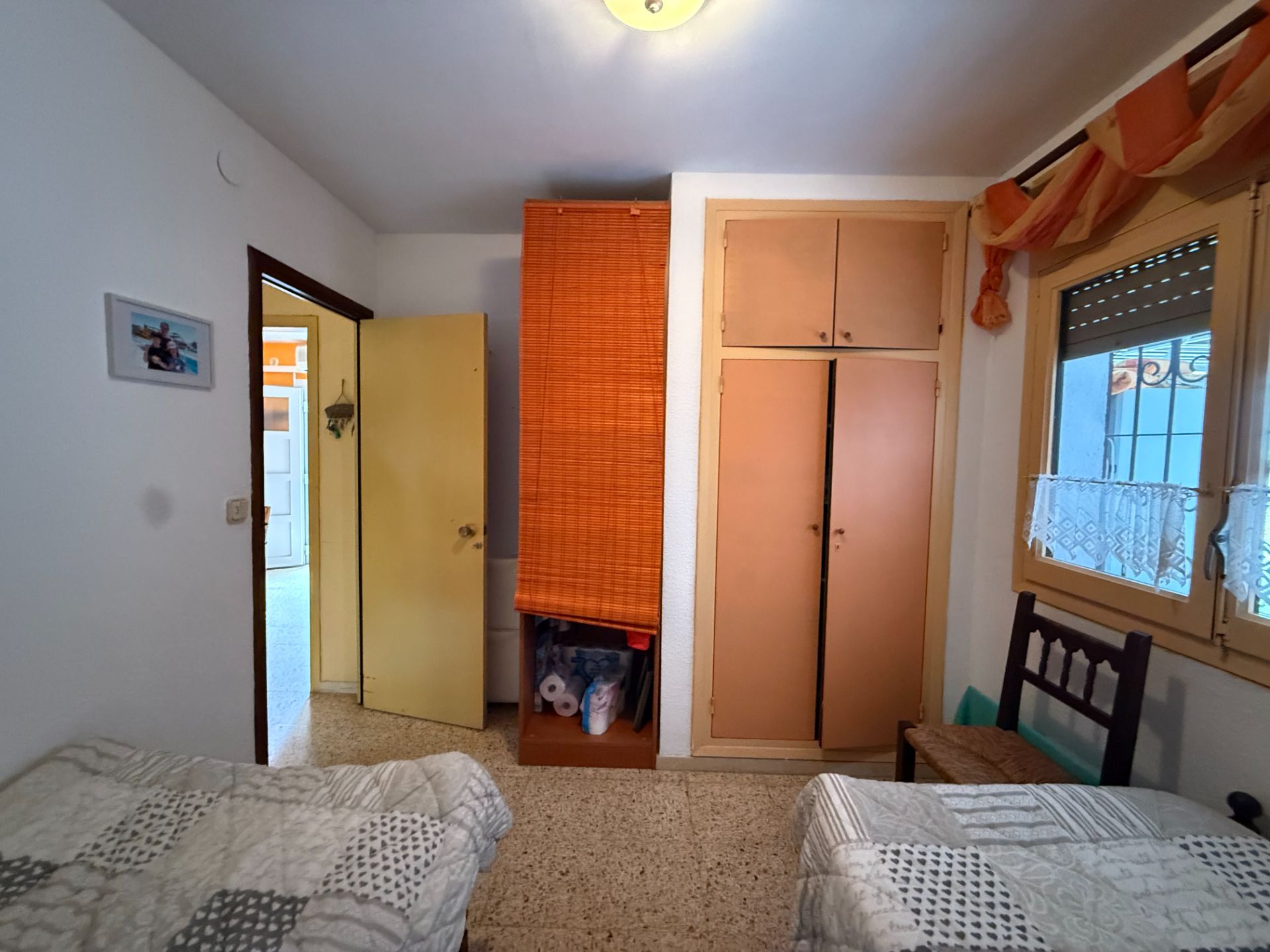 **Bonita casa unifamiliar en Venta en una Ubicación Tranquila** - Image 34