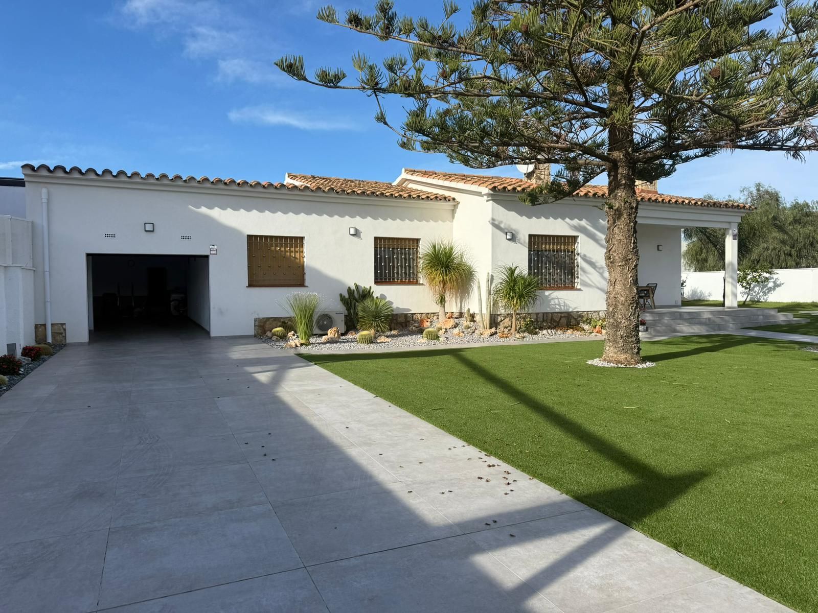 **Increible Chalet Independiente con piscina privada en el Corazón de Miami Playa** - Image 3