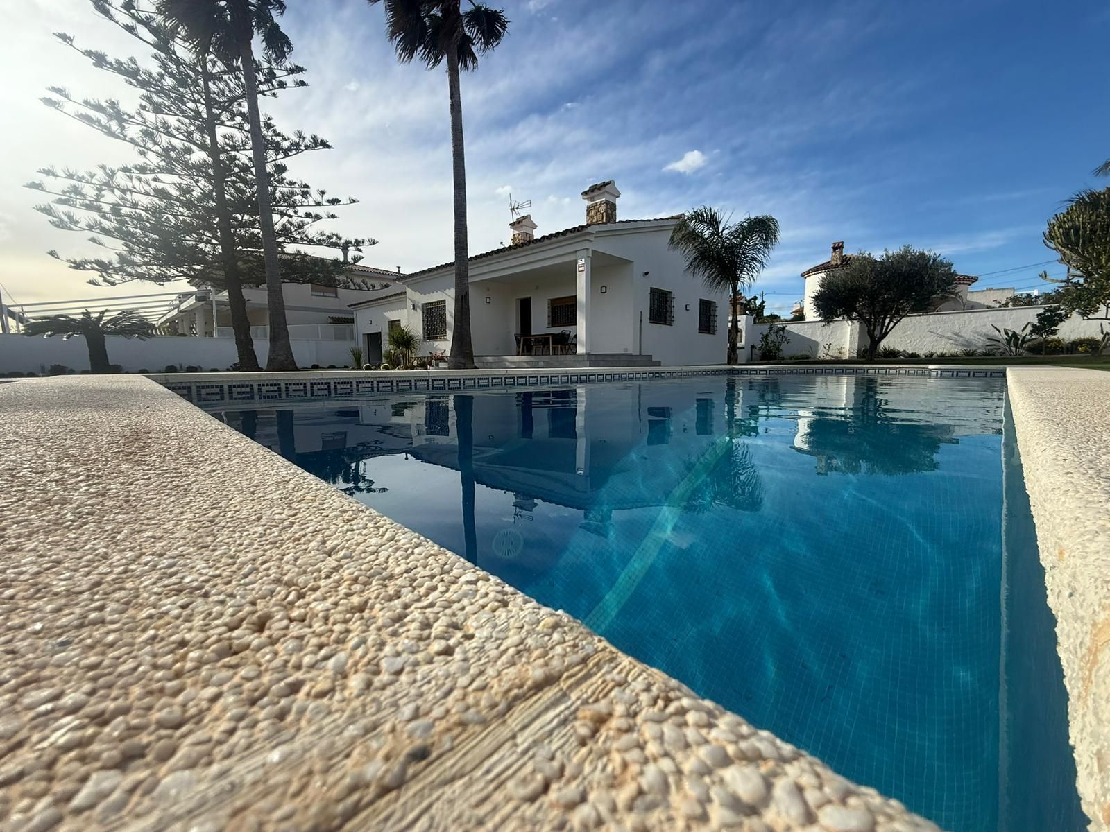 **Increible Chalet Independiente con piscina privada en el Corazón de Miami Playa** - Image 7