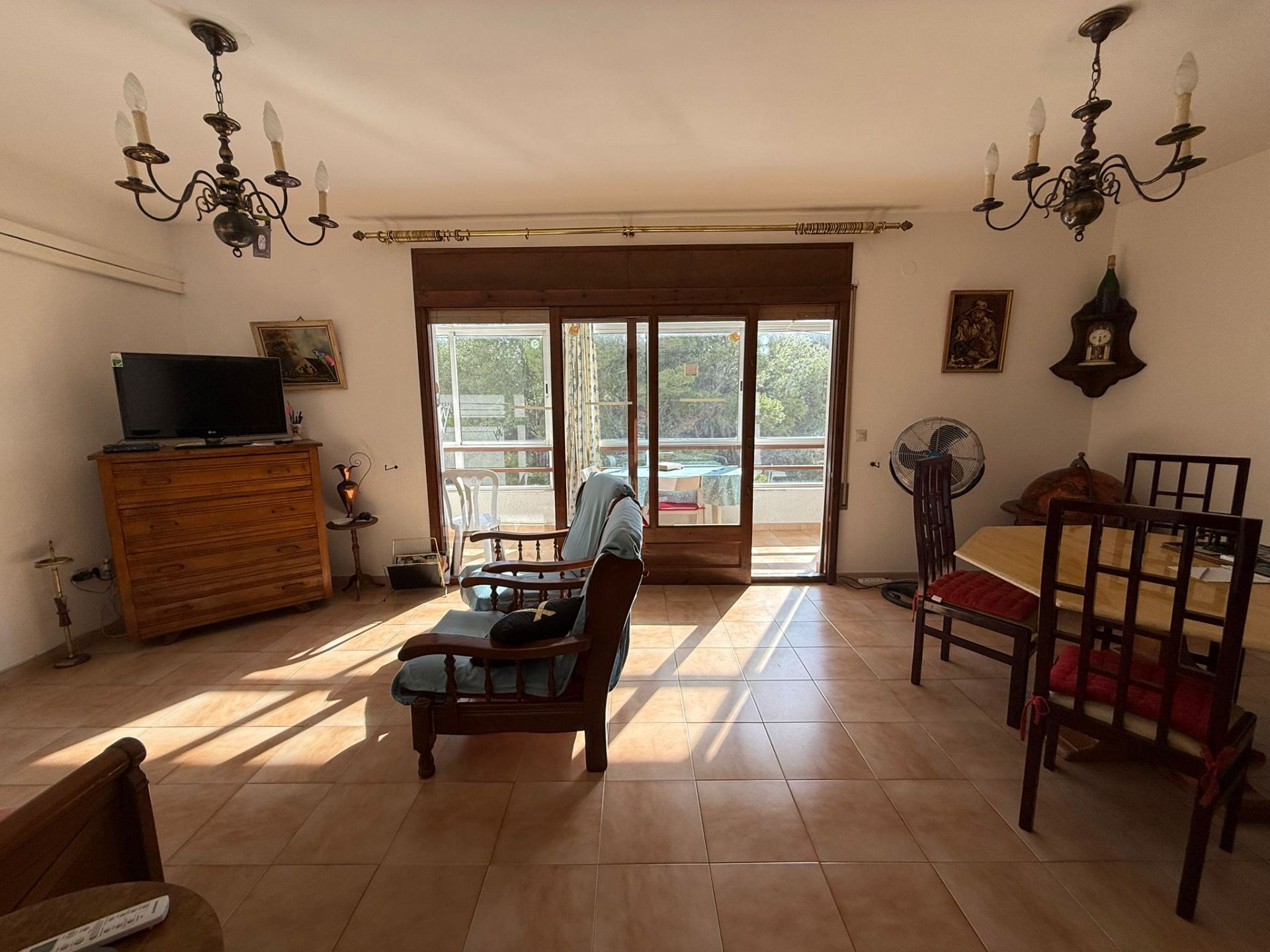 **Piso en Primera Línea de Playa - ¡Tu Refugio Ideal! ** - Image 18