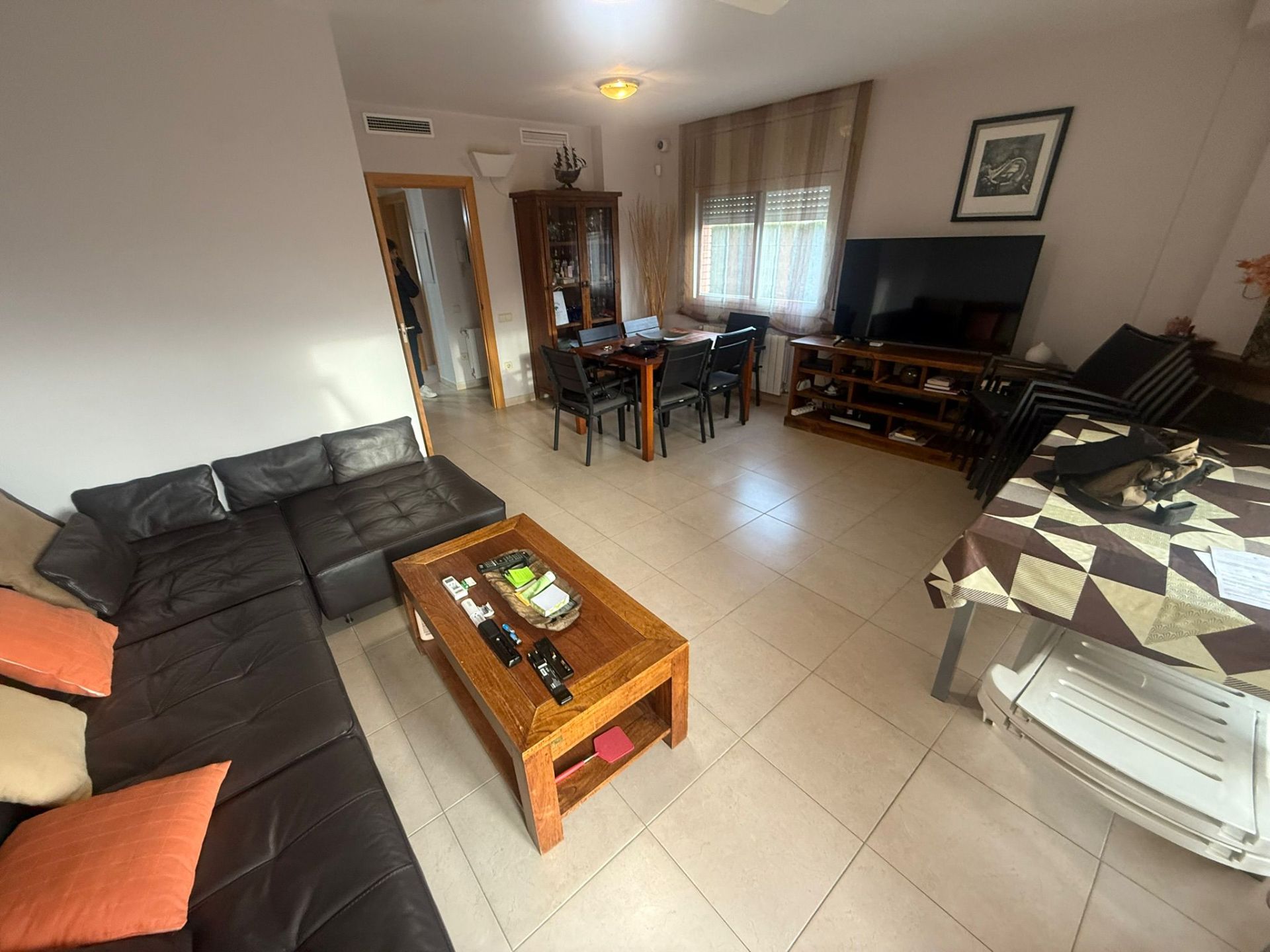 ¡Descubre tu nuevo hogar en Pino - Alto! Este chalet seminuevo, situado a solo 200 metros de la hermosa Playa Cristal, es el refugio perfecto para disfrutar del sol y la tranquilidad.  - Image 11