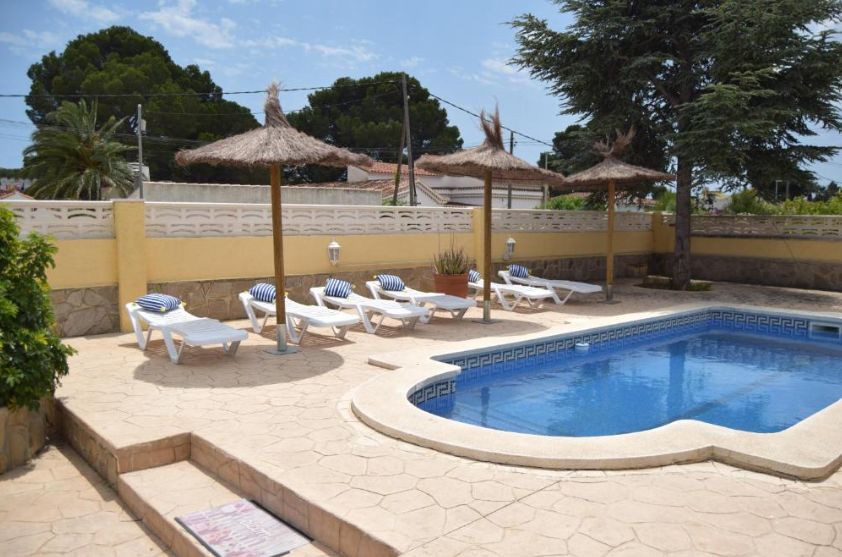 **Chalet Independiente en el Corazón de Miami Playa y con licencia turistica ** - Image 4