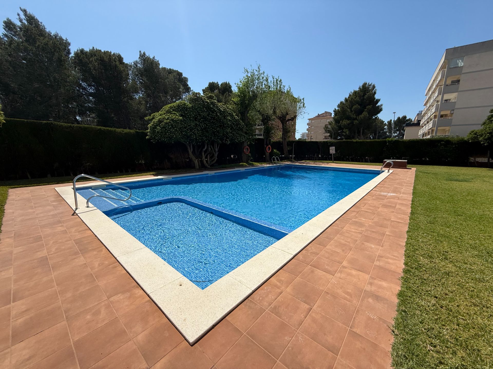 Increible oportunidad! Duplex en pleno centro y a tan solo 100 metros del mar - Image 3