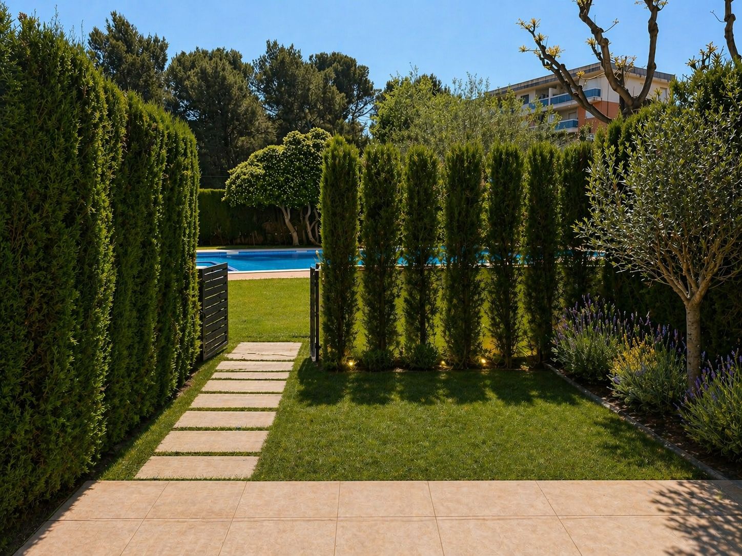 Increible oportunidad! Duplex en pleno centro y a tan solo 100 metros del mar - Image 5