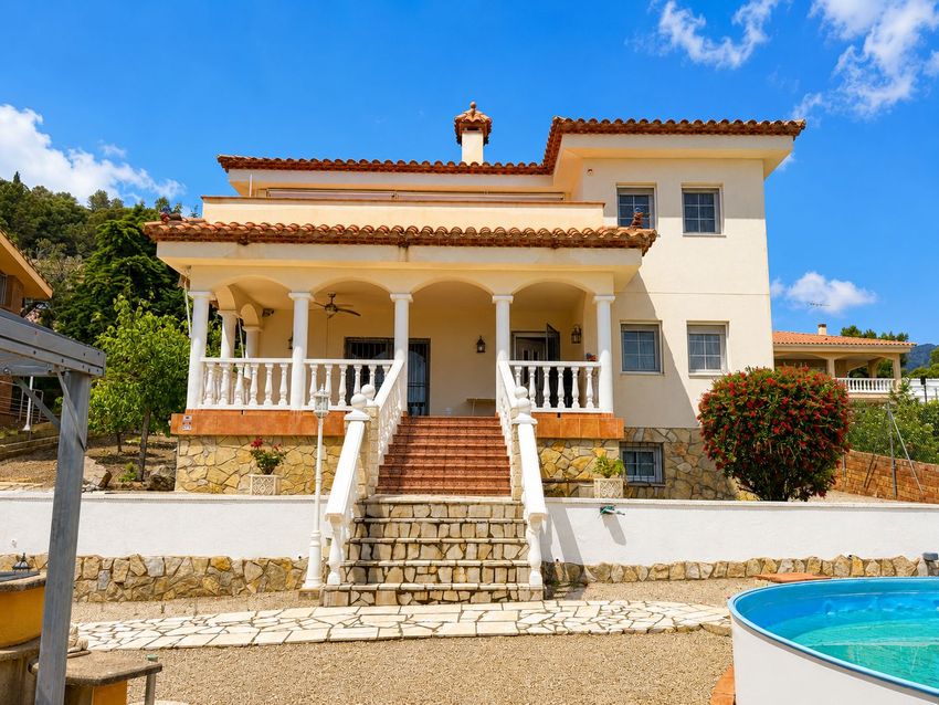 ++ Chalet independiente en Santa Marina, Pratdip ++ - Image 3